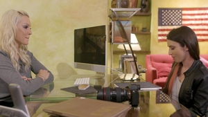 Nice lesbian kissing fingering pussy licking