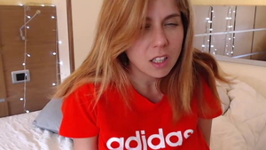 Natural girl masturbating pussy fuck live on cam HD