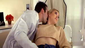 Blonde hair Anny Aurora pussy eating porno