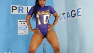 Curvy ebony girl has a taste for raw sex HD