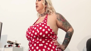 Very sensual hairy latina MILF handjob