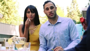 Wet & pretty star surprise foursome in the bath