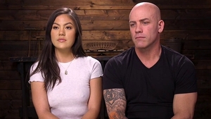 Submissive spanking next to star Kendra Spade