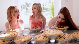 Katy Kiss masturbation