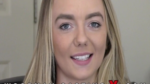 Amateur digs raw fucking