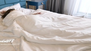 'CREAMPIE MY slutty ROOMMATE IN THE MORNING WHEN HER BOYFRIEND IS NOT HOME! 4K'