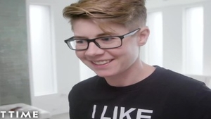 Romantic hard slamming escorted by couple