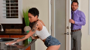 Blowjobs starring inked ebony brunette Honey Gold on sofa