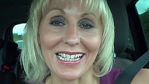 Kinky MILF Jan Burton agrees to ramming hard in HD