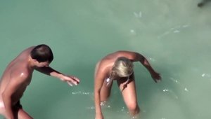 Amateur voyeur nailed hard at the beach