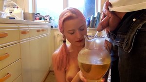 Slut shows natural tits