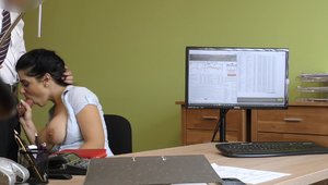 4K Loan: Alex Black riding a dick video