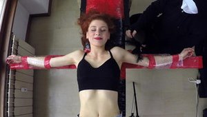 Octopus: Pussy fucking together with redhead