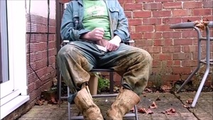 Vintage pissing in boots